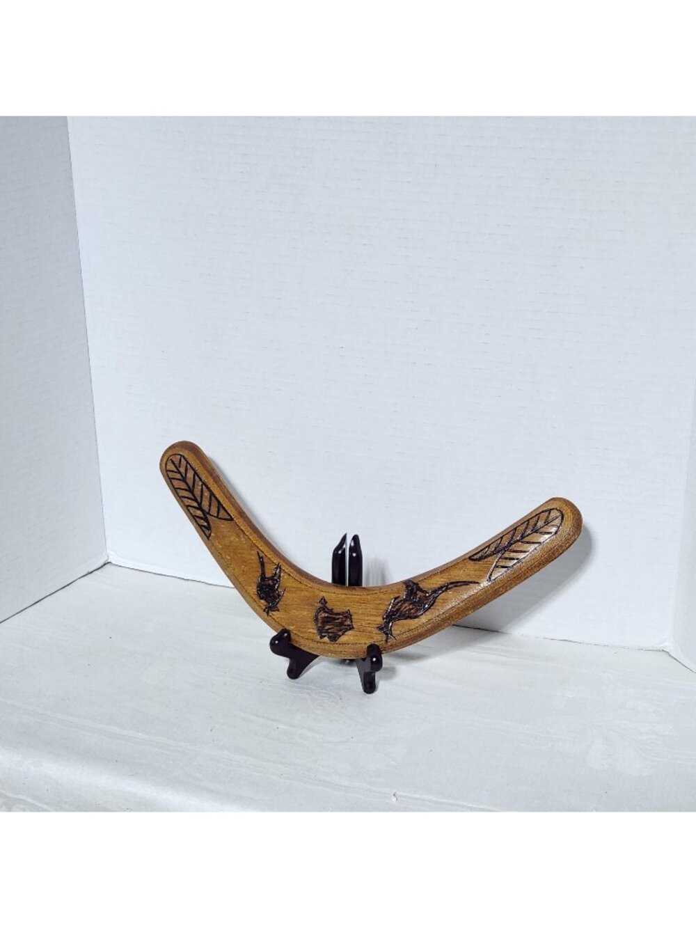 Vintage Sydney Boomerang Hyatt Kingsgate Souvenir Hand Decorated Wood Decor